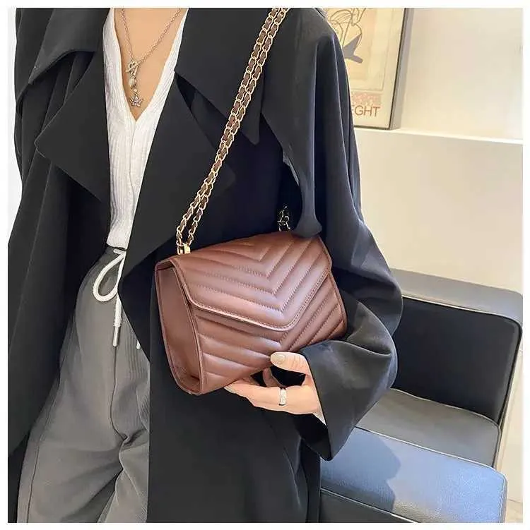 Retro Style Women's Small Crossbody Bag And Shoulder Bag Set_voghion.com