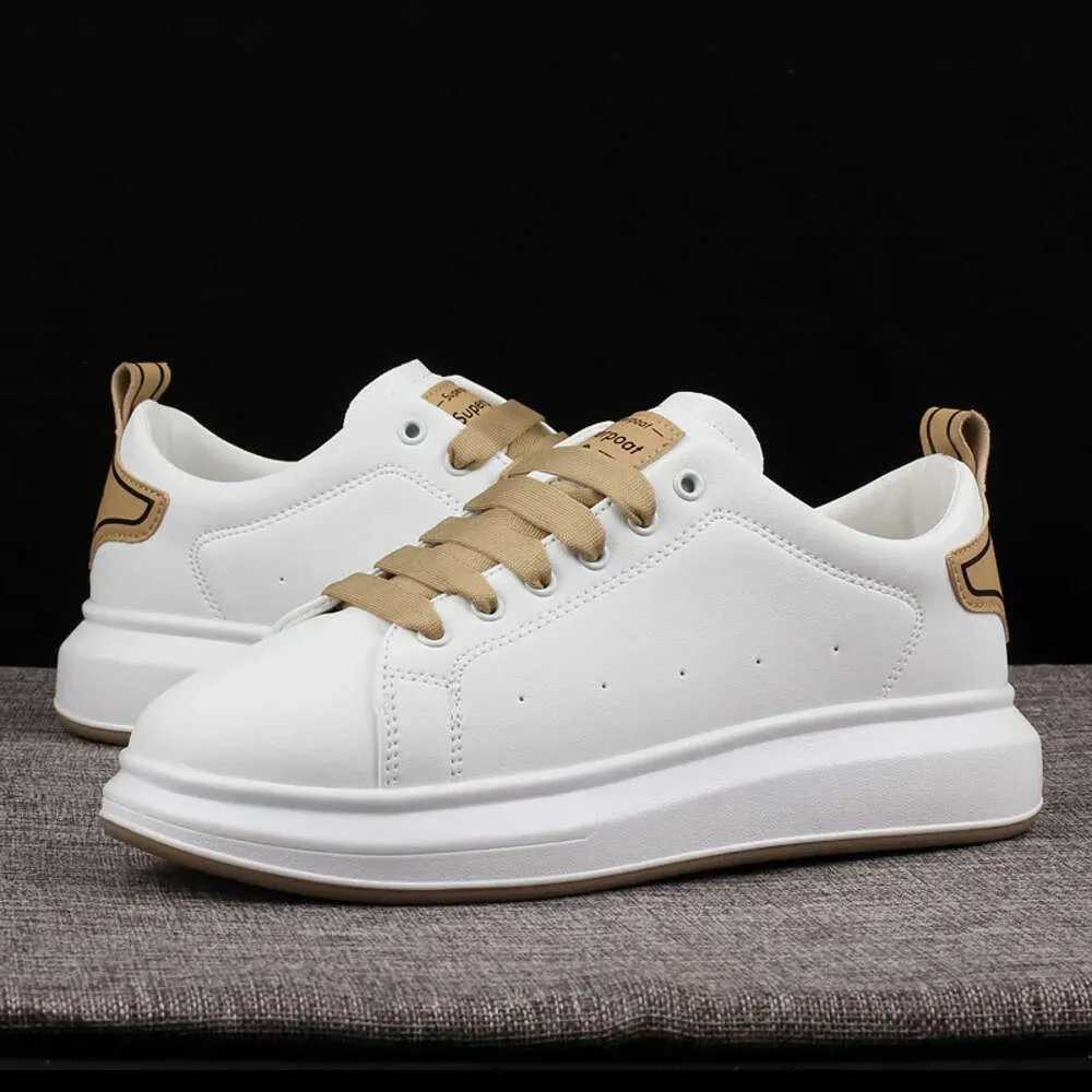 2023 Casual per uomo Uomo Running Traspirante Sport tavola Scarpe bianche Sneakers scarpe da tennis alla moda Calzature sportive_voghion.com