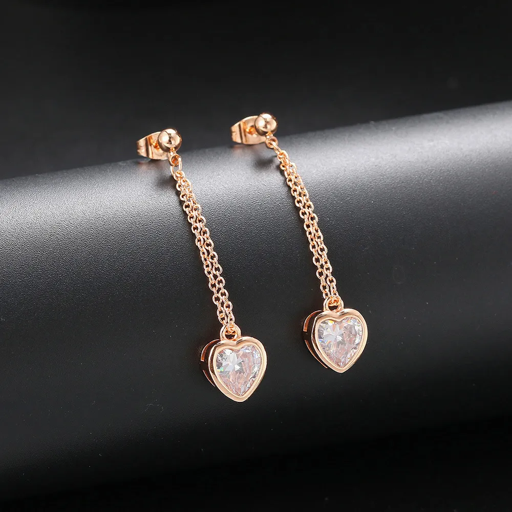 Collana con ciondolo a forma di cuore minimalista in zircone e orecchini per donna, set di gioielli di fidanzamento placcati in oro_voghion.com