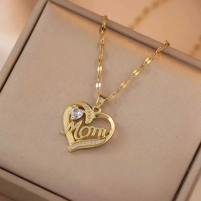 Collane Moda CZ Zircone Collana con ciondolo a forma di cuore con catena in acciaio inossidabile Gioielleria raffinata per i regali della mamma per la festa della mamma_voghion.com