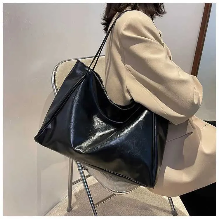 Vintage Red Womens Athletic Casual Fashion Large Capacity Leather Shoulder Bag Shopper Haruku Simple Handbag SacC241106_voghion.com