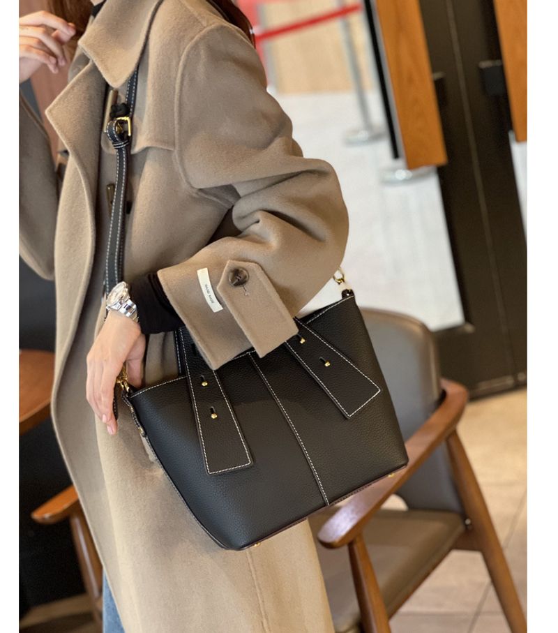 Große Kapazität aus echtem Leder Gemüsekorb Eimer Tasche Nische High-End-Umhängetasche Handtasche Frauen_voghion.com