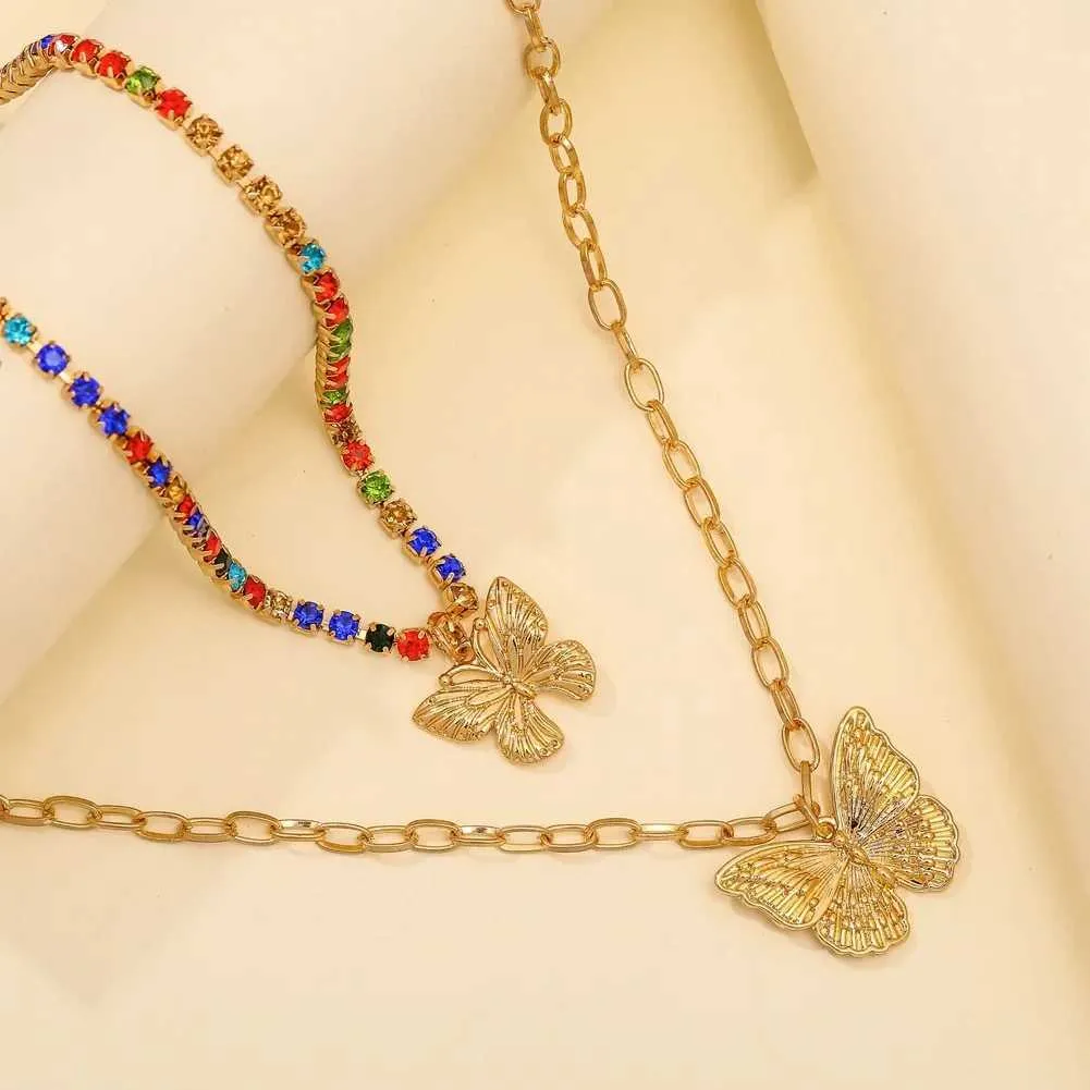 Colliers pendentifs rétro papillon doré en acier inoxydable avec chaîne serpent et breloque tendance pour femmes_voghion.com