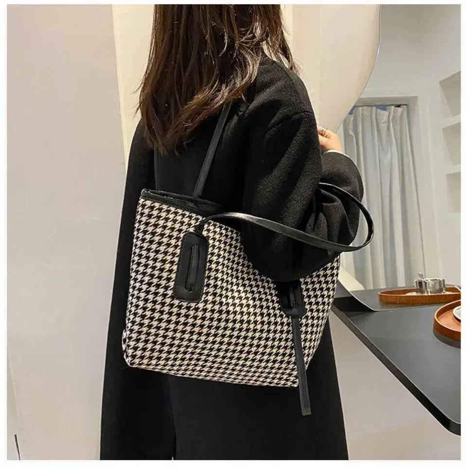 Fashionable Women's Shoulder Bag And Handbag In Houndstooth Style_voghion.com