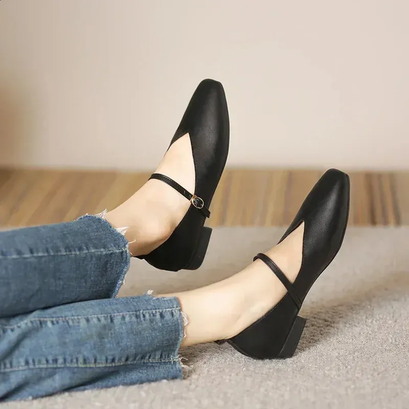 Frau Frühling Casual Square Toe Low Soft Soles Lolita Flats Ballerina Rot Weibliche Elegante Französisch Retro Schnalle Mary Janes_voghion.com