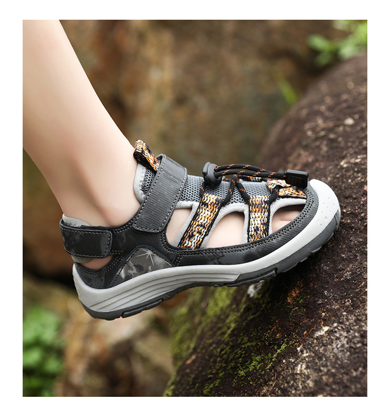 Baotou-Sandalen für Jungen 2024 Neu mit hohler, weicher Sohle, rutschfeste Kinderschuhe, Strandschuhe für Mittelschüler_voghion.com