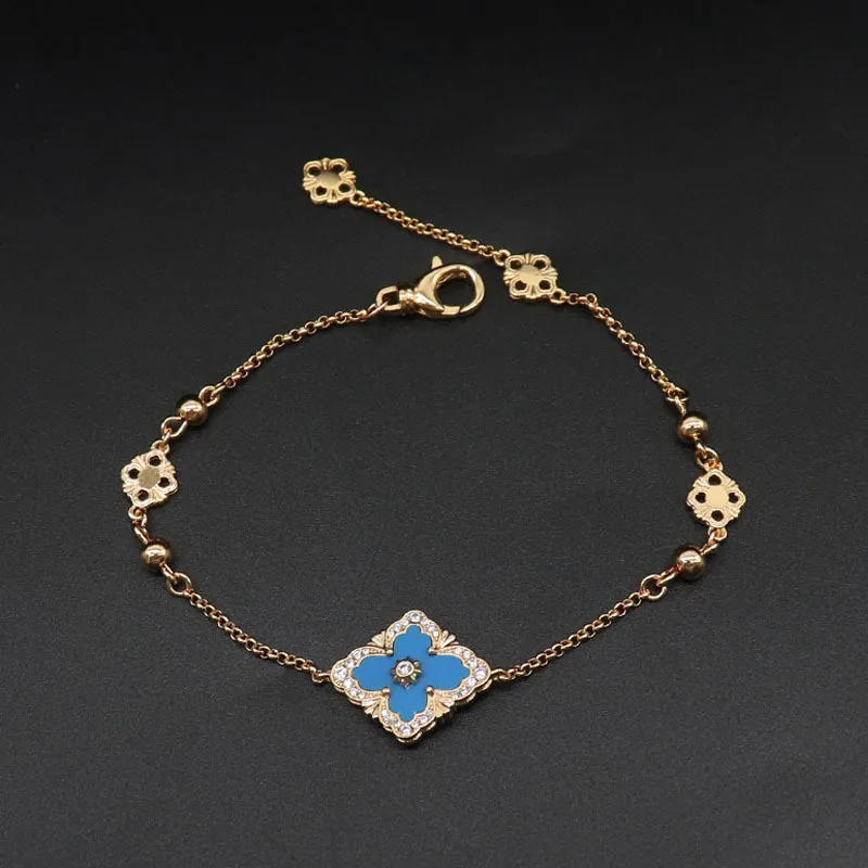 Clover Charm Bracelet With Mother Of Pearl Elegant Gold Bangle_voghion.com