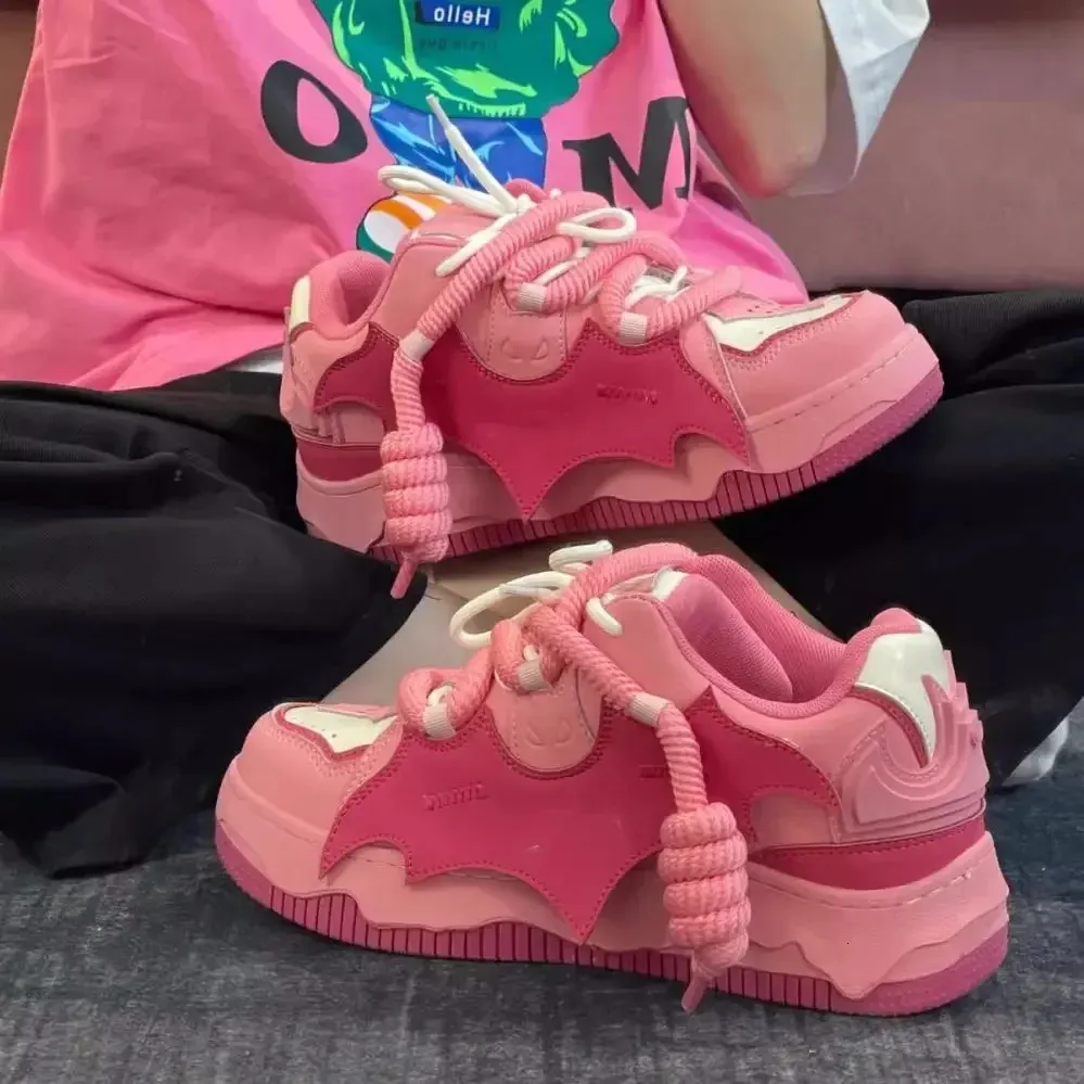 NUOVE scarpe da ginnastica sportive da donna con plateau rosa e pipistrello, comode e casual, kawaii, atletiche, traspiranti, nuove scarpe da skateboard_voghion.com