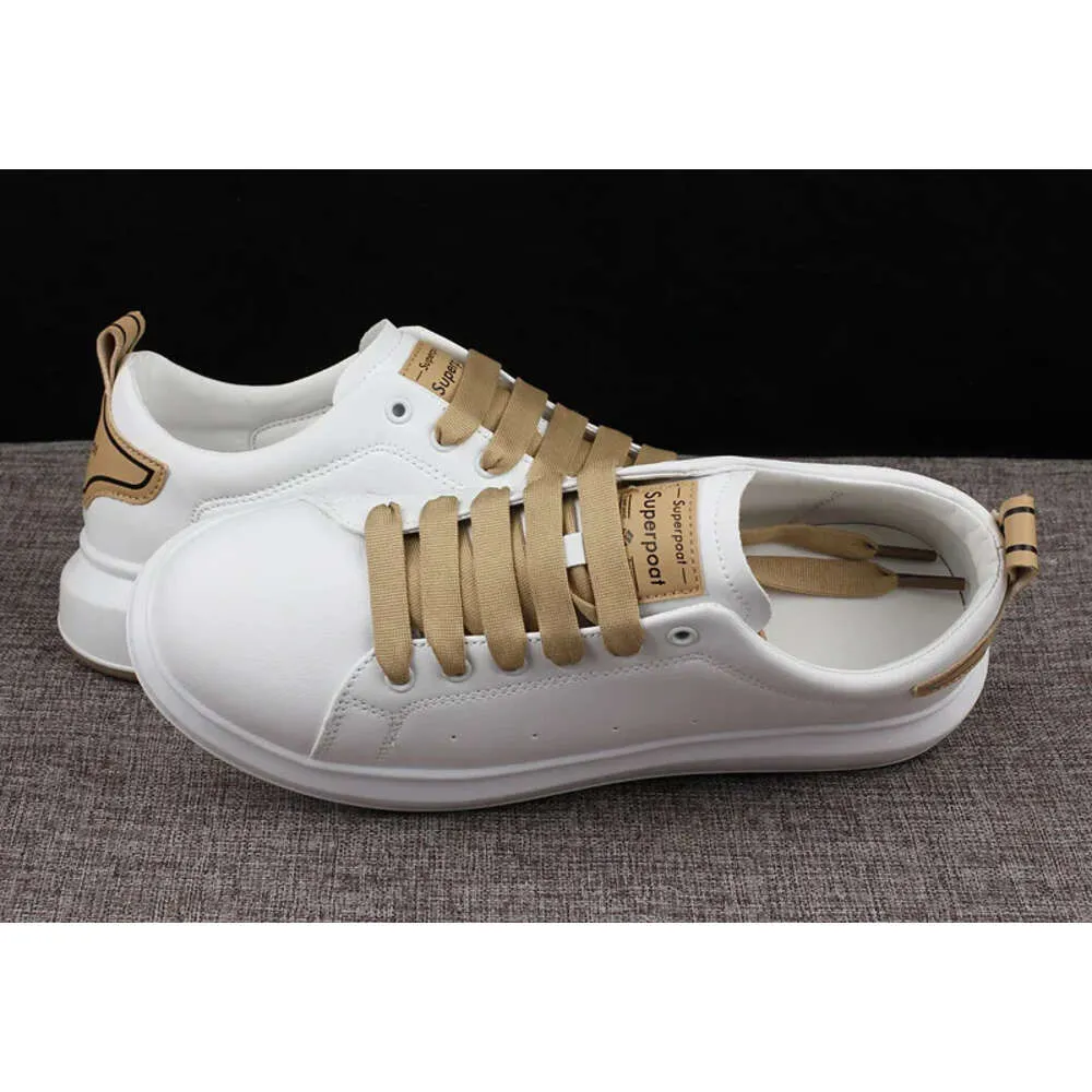 2023 Casual per uomo Uomo Running Traspirante Sport tavola Scarpe bianche Sneakers scarpe da tennis alla moda Calzature sportive_voghion.com