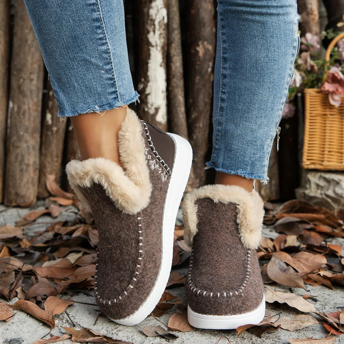 Winter Round Head Plush Comfortable Warm Short Tube Flat Bottom Large Womens Boots Size 36-43 241113_voghion.com