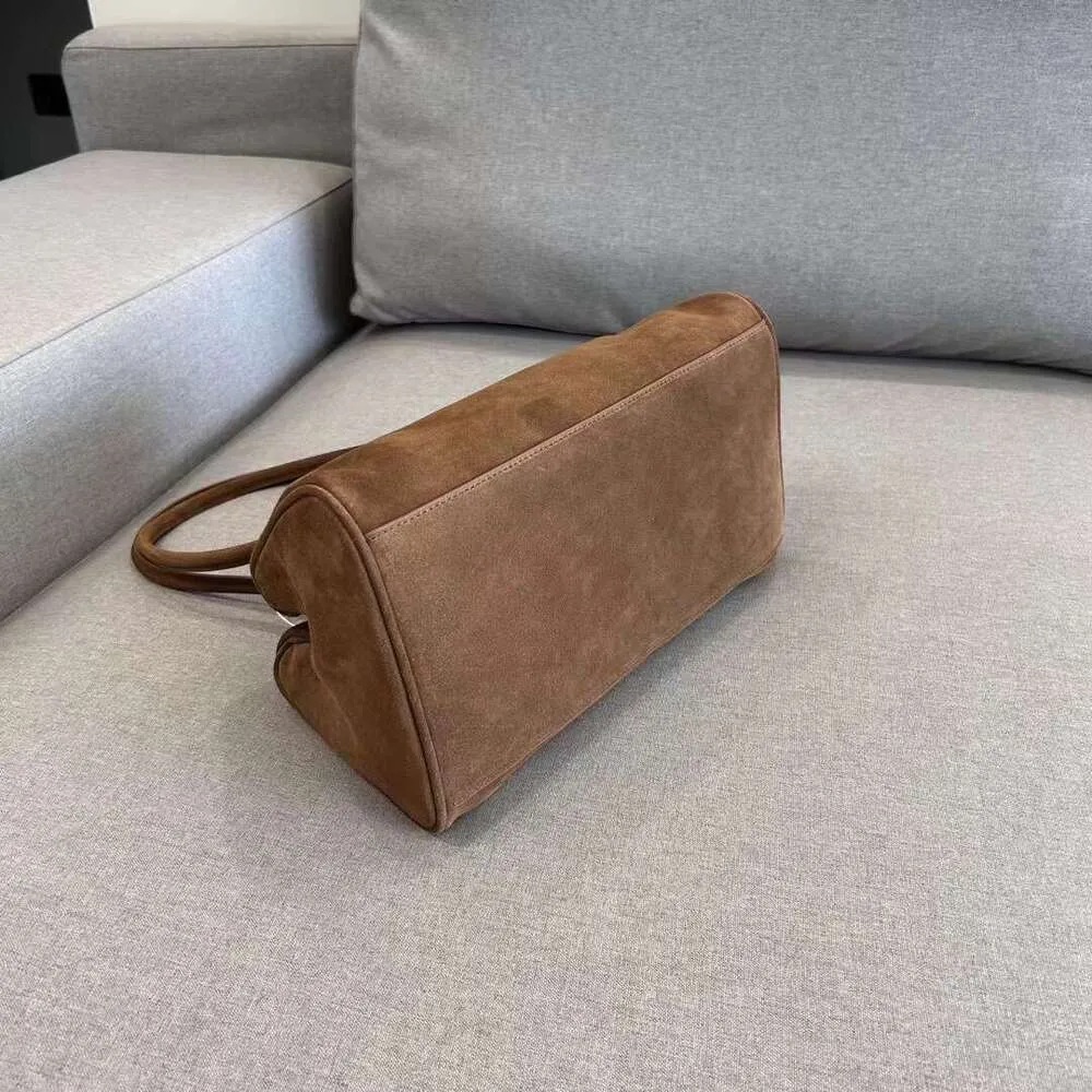New Ins Chic Niche Stylish Pillow Bowg Tote Large Real Suede Cow Leather Women Shoulder Bag Long Handle Winter Handbag_voghion.com