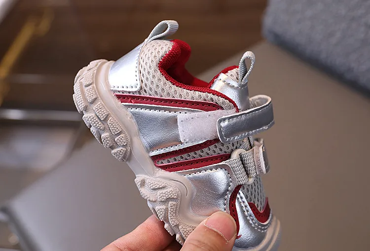 Scarpe sportive per bambini per ragazze e ragazzi, scarpe casual da corsa per la scuola Littlesprouts, classiche, alla moda, antiscivolo, per bambini, taglie 21_voghion.com