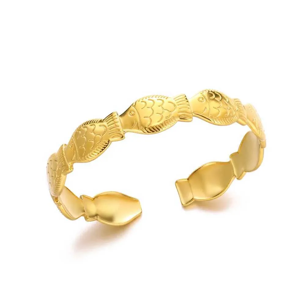 Pulsera con amuletos de pez para mujer en acero inoxidable_voghion.com