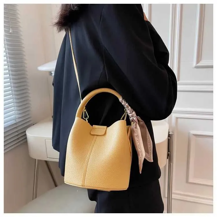 Axelremsväska för moderiktig handhållen hinkväska för kvinnor, designerväskor, handväskor och väskor, bolsos de mujerC241212_voghion.com