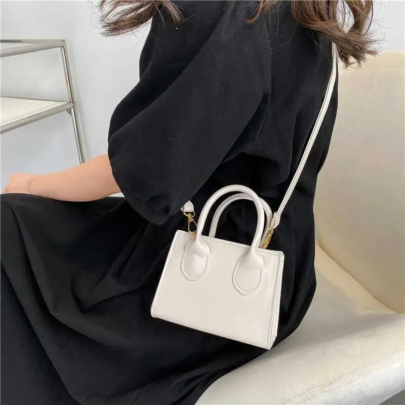 Geantă de umăr Gusure Mini Square pentru femei, tip crossbody, din piele PU, tip messenger, de designer_voghion.com