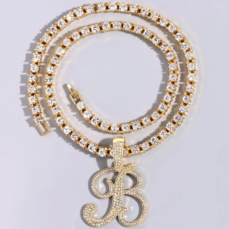 Ketten Iced Out Strass kursive Initialen Anhänger Halskette für Frauen Bling Brief Name Tennis Choker Halsketten Punk_voghion.com