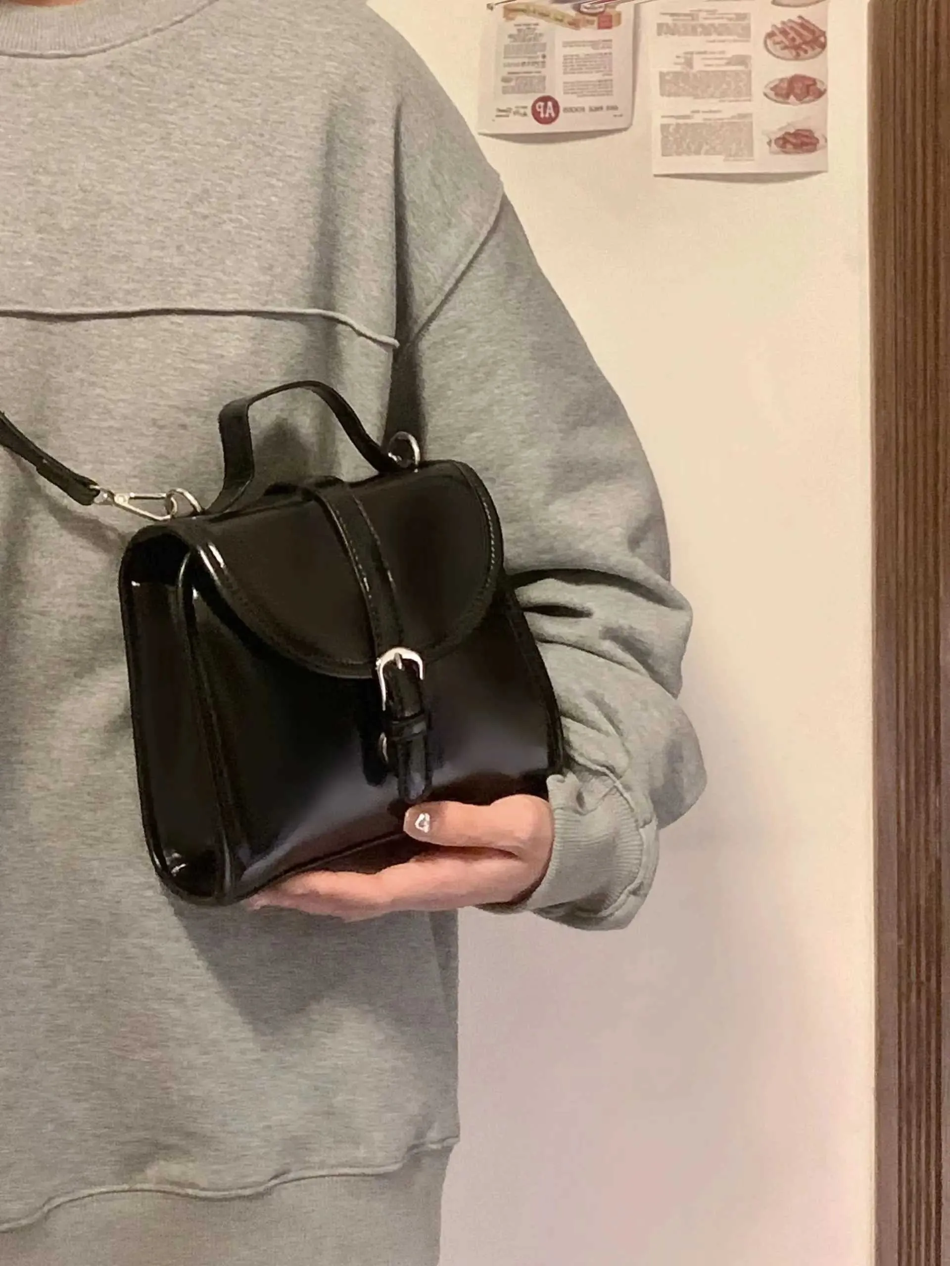 Black PU Crossbody 2023 New Womens Classic Simple Adjustable Strap Single Shoulder Bag Casual Versatile Handba241214_voghion.com