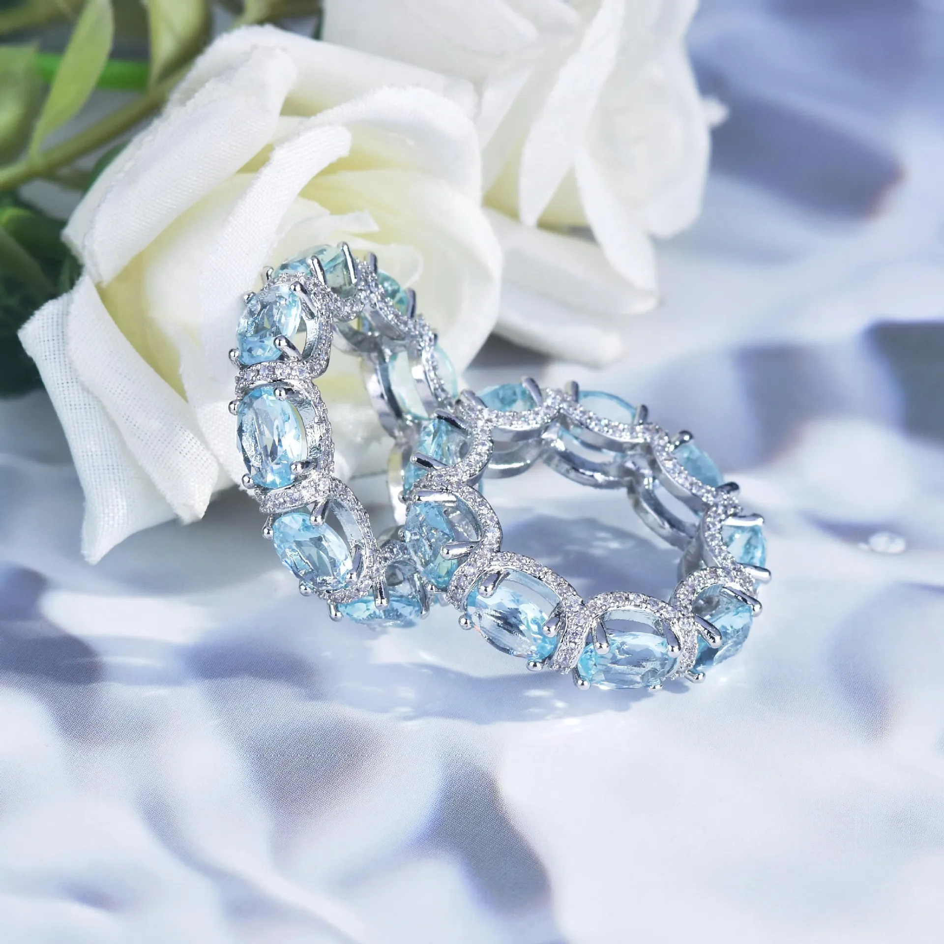 Bracciale charm con cristallo blu mare da donna gioiello regalo_voghion.com