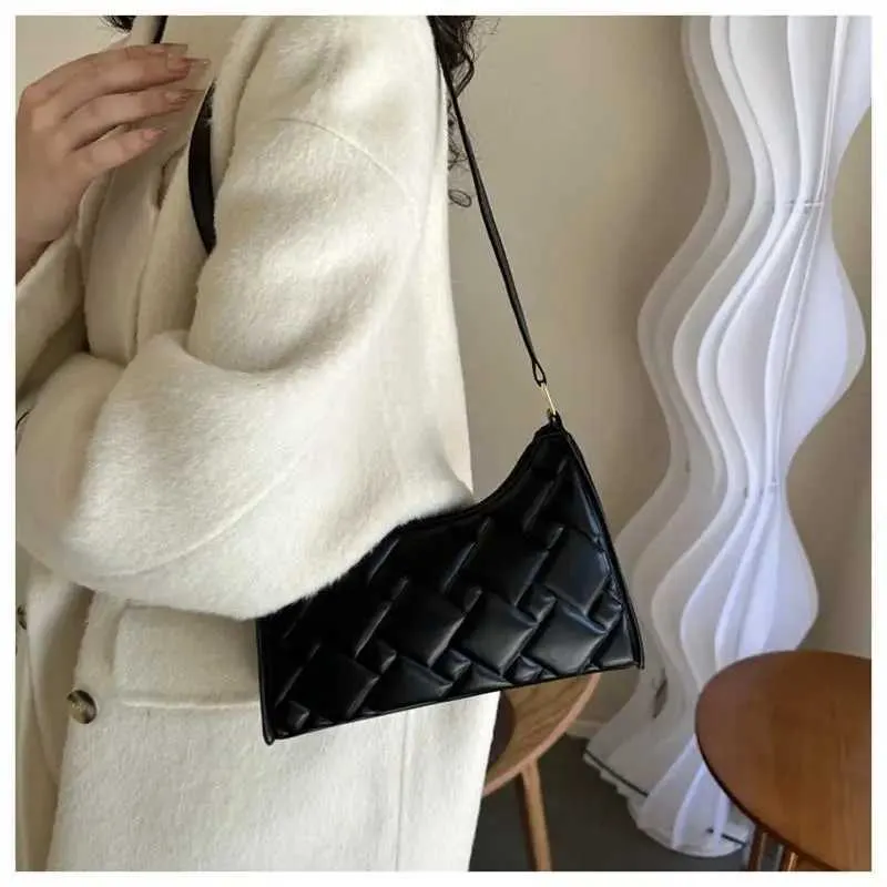 Crescent Shoulder Bag Retro Leather Handbag For Women High End_voghion.com