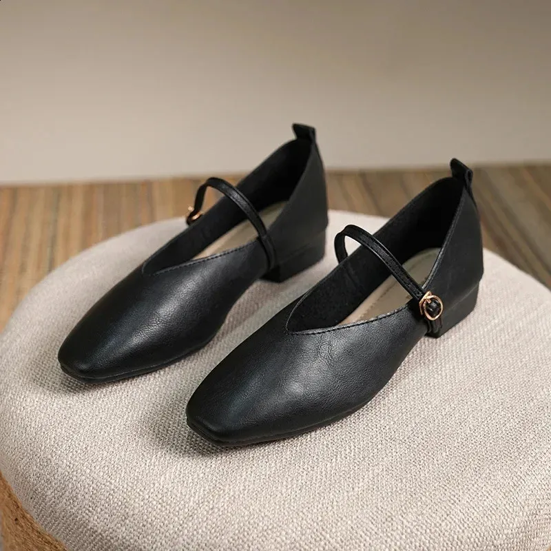 Damskie wiosenne swobodne kwadratowe noski niskie miękkie podeszwy Lolita płaskie baleriny czerwone damskie eleganckie francuskie retro klamry Mary Janes_voghion.com
