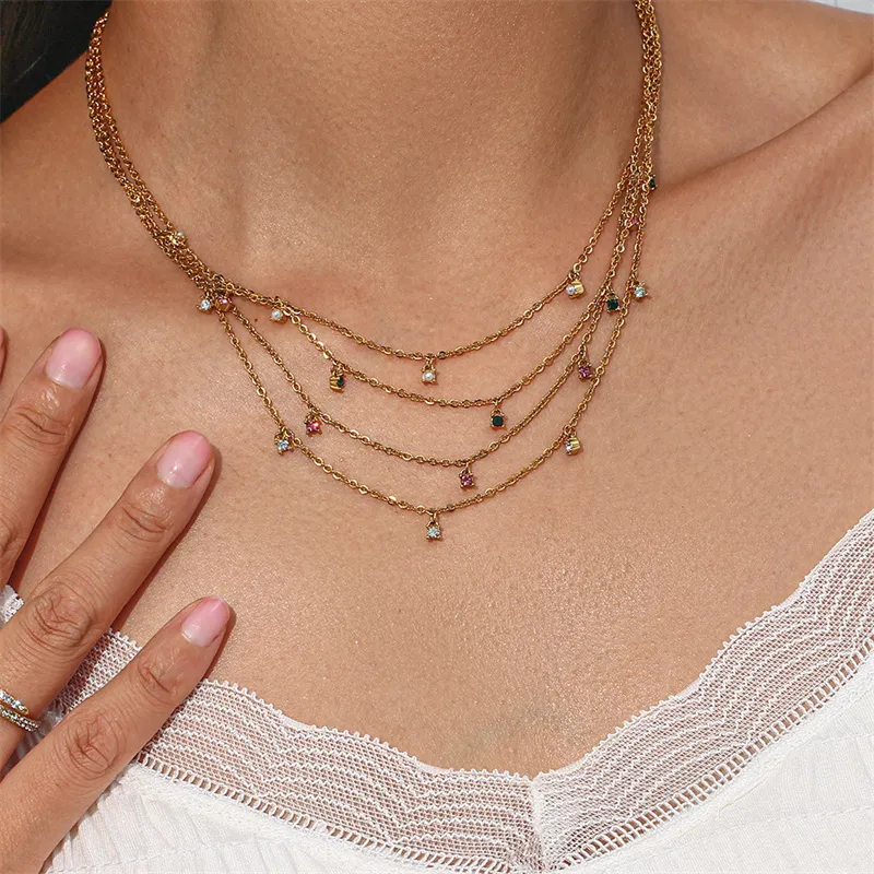 Collana con pendente minimalista per donna catena elegante_voghion.com