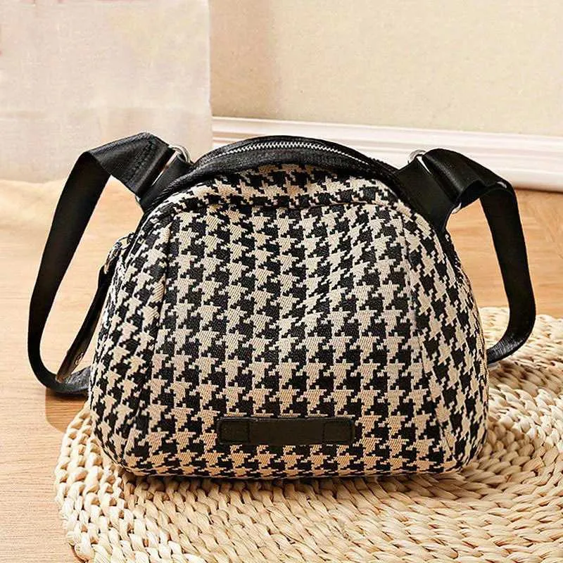 Sac à bandoulière minimaliste décontracté noir de petite taille pour le sport, le rangement en plein air, le nylon, le pack fantaisie C241022_voghion.com