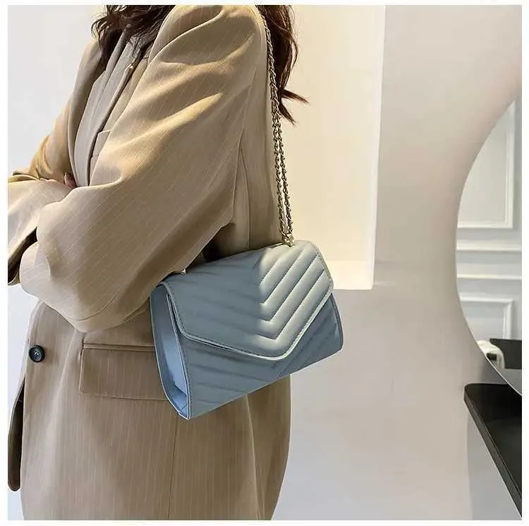 Retro Style Women's Small Crossbody Bag And Shoulder Bag Set_voghion.com
