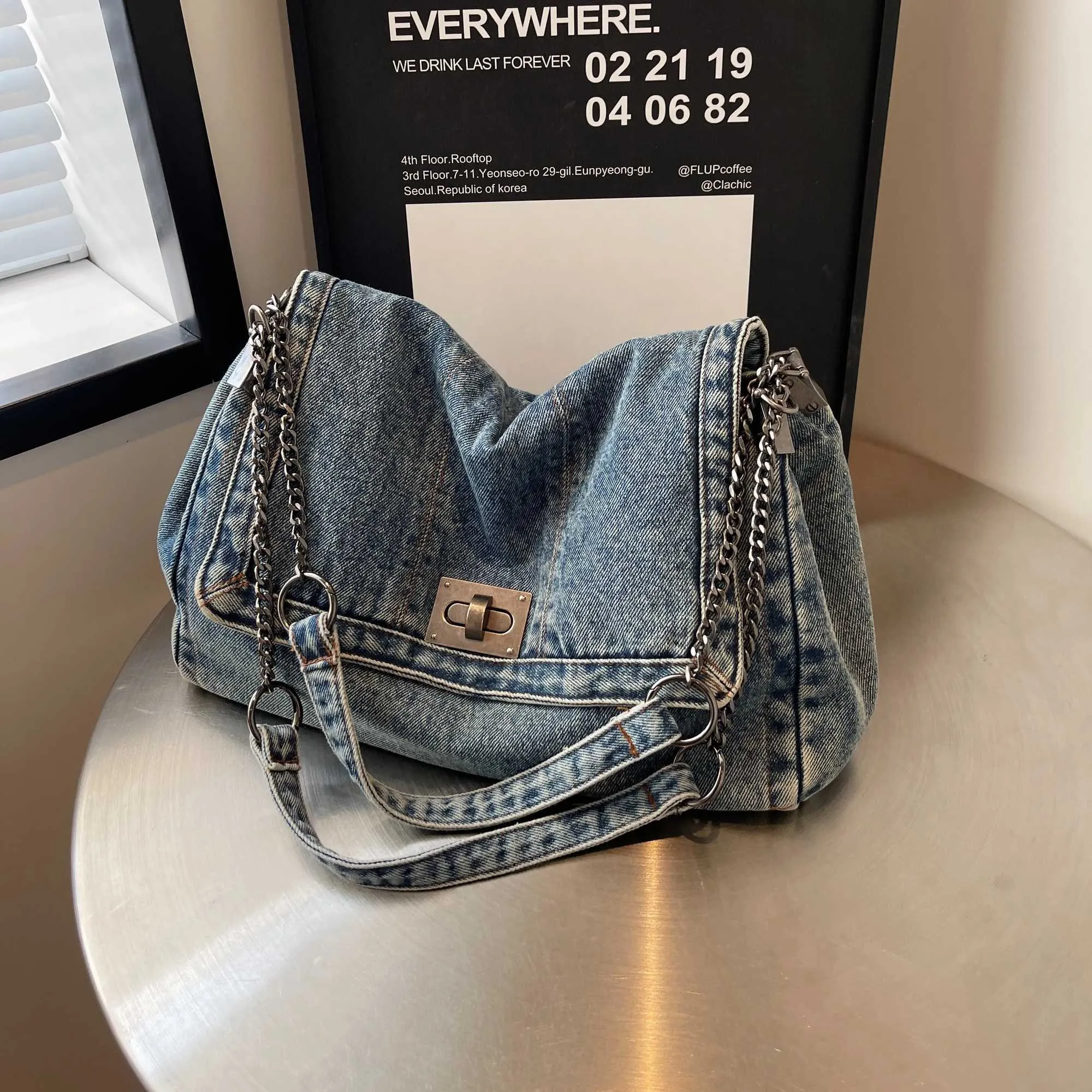 Denim women 2024 new fashion casual shoulder bag large capacity class commuting crossbody ba241216_voghion.com