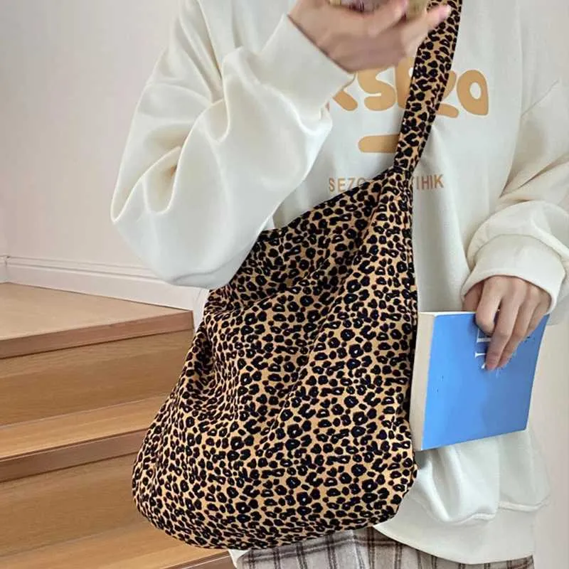 Fashion Canvas Female Handbag Tote Large Capacity Underarm Bag Vintage Leopard Pattern Shoulder Shopping Ba241128_voghion.com