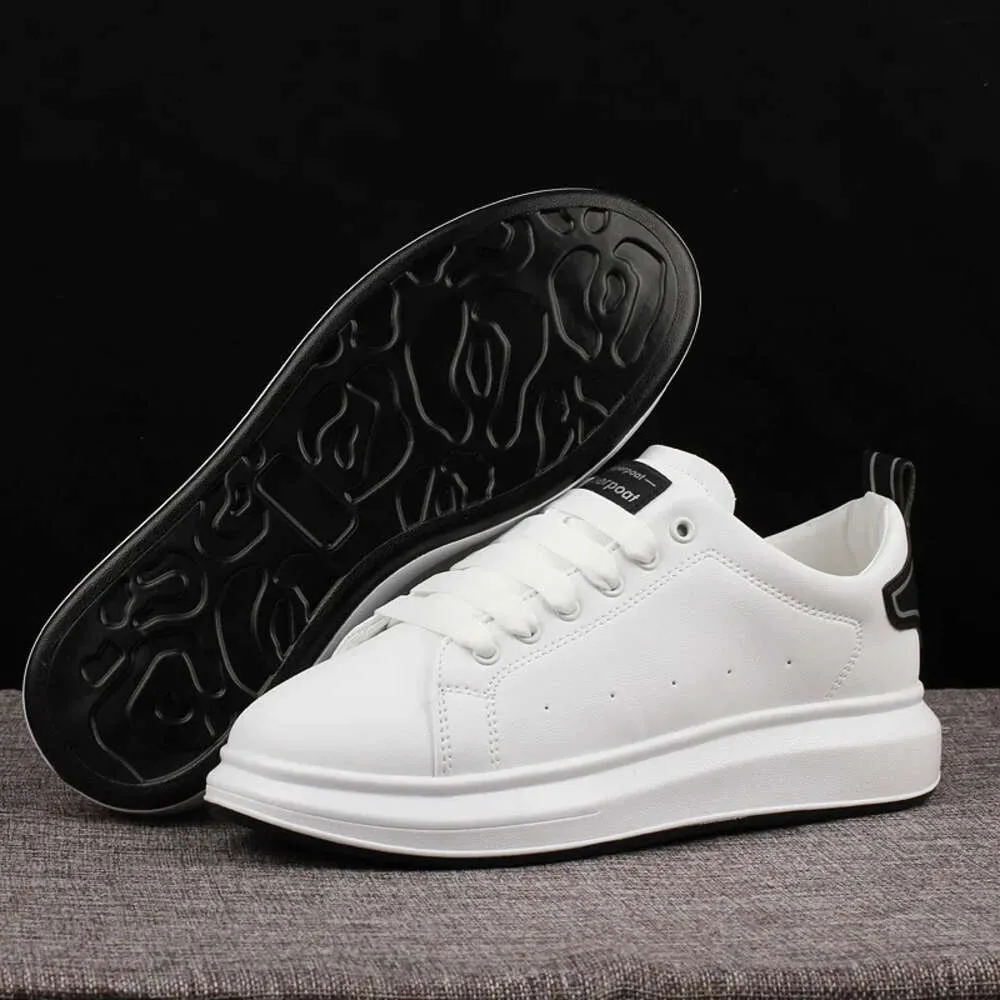 2023 Casual per uomo Uomo Running Traspirante Sport tavola Scarpe bianche Sneakers scarpe da tennis alla moda Calzature sportive_voghion.com