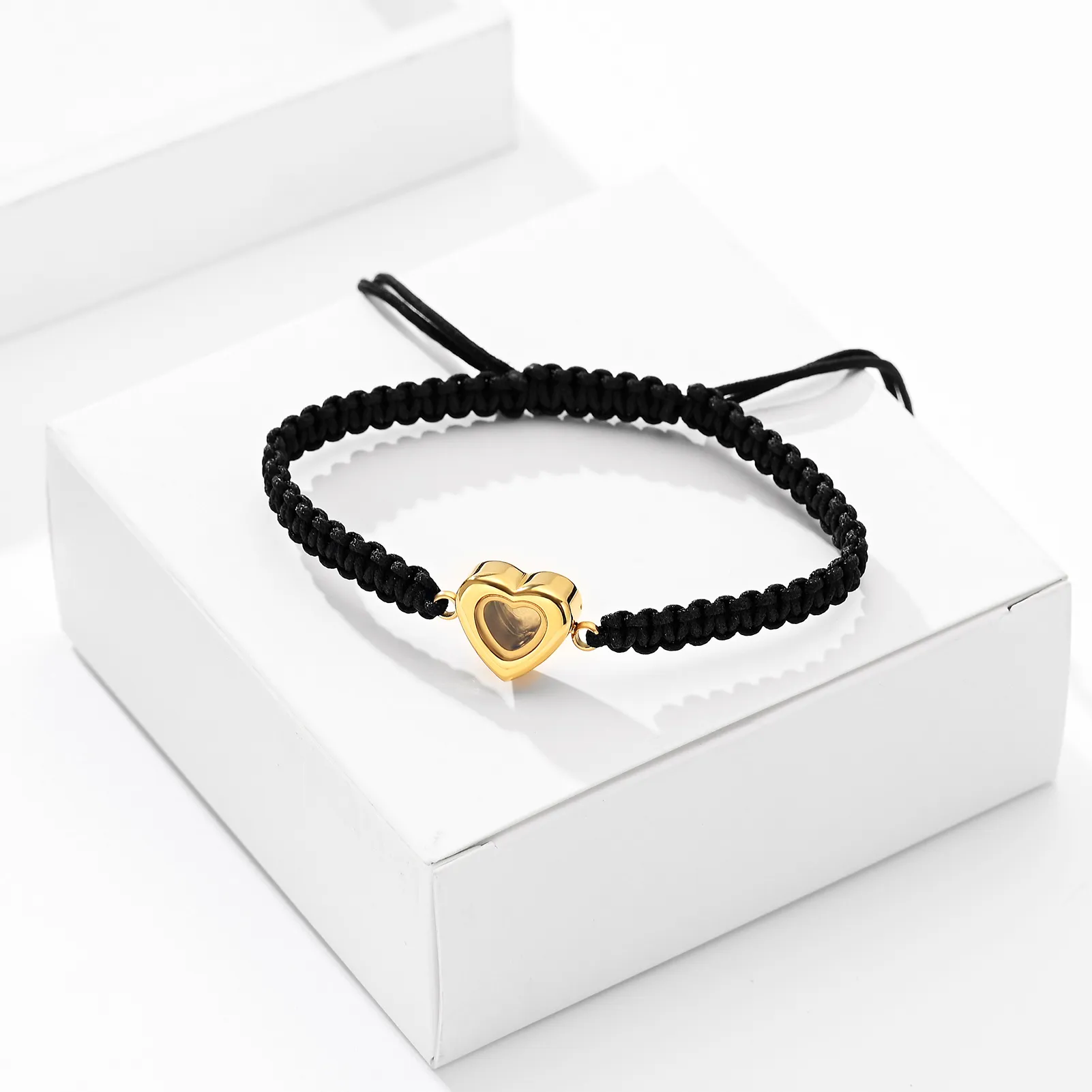 Armreif für Frauen, Gedenkarmband aus geflochtenem Seil, transparentes Herz, Mini-Urnenhalter, Andenkenschmuck, Länge verstellbar_voghion.com