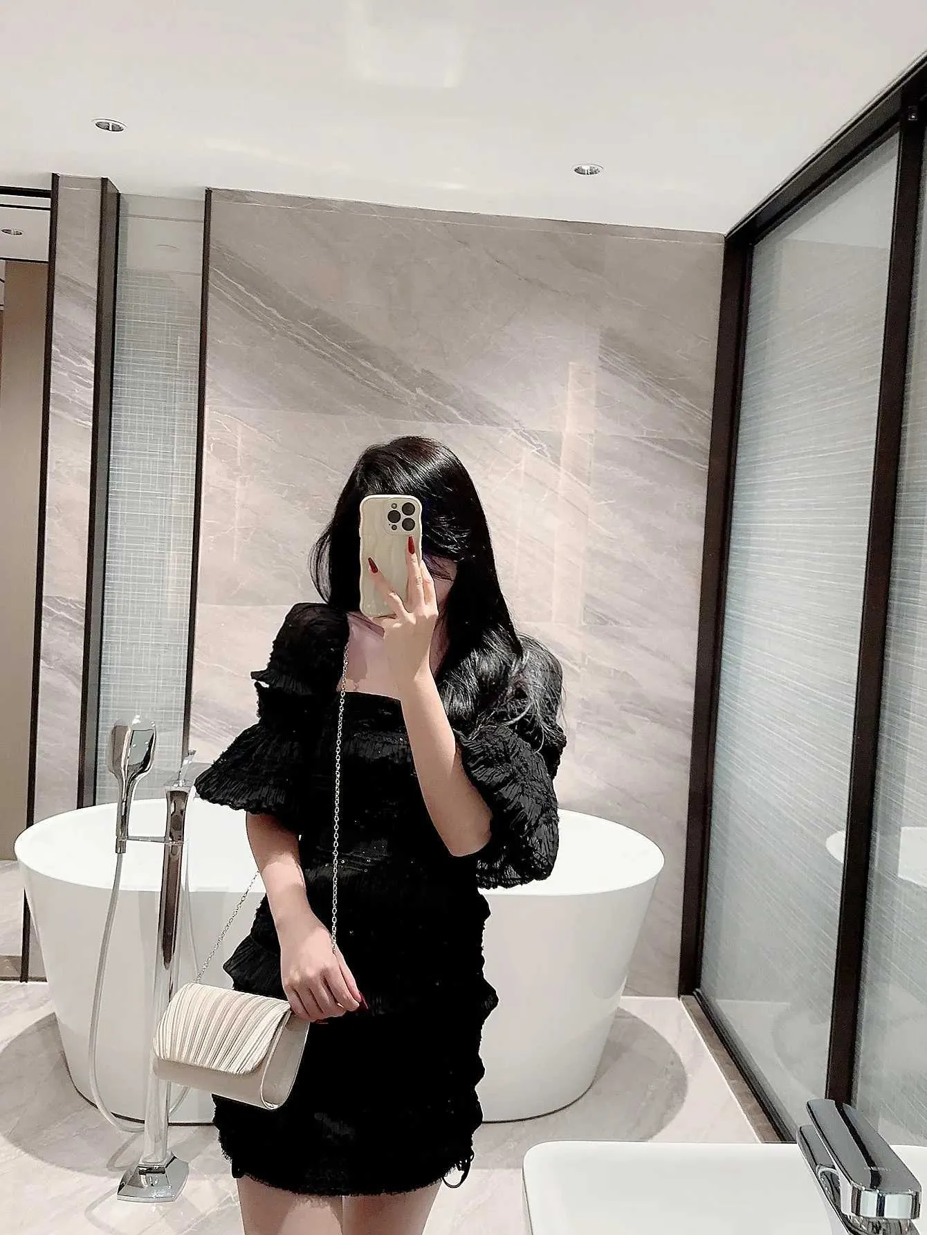 Damen elegant Satin Owendtasch Plisséiert Portemonnaie Formal Handtasche Party Ball Clutch mat Rhie Hochzäit Braut Y241019_voghion.com