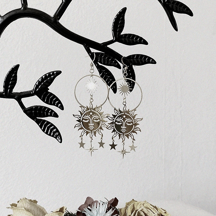 Orecchini a cerchio boho design sole e stella bigiotteria_voghion.com
