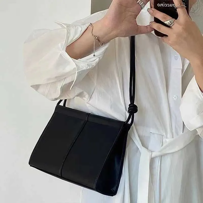 2024 Niche Design New Womens Bags Height Texture Ins Korean Cold Style Underarm Women Square Sg Bag Shoulder Ba241105_voghion.com