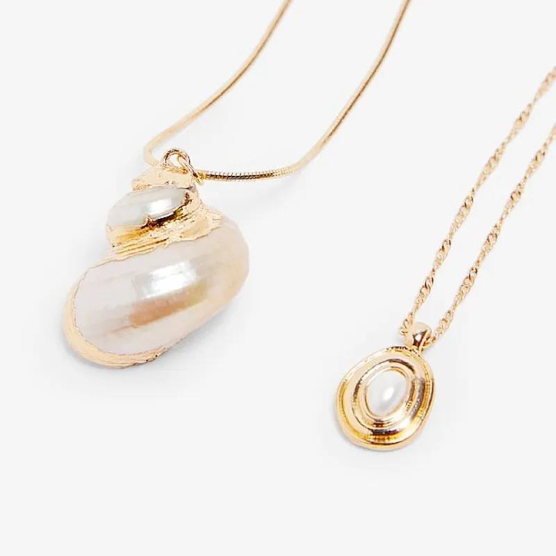 Pendant Necklaces The Two Suits Natural Conch Shells Alloy Necklace Style Deserve To Act Role Of Shell Pearl_voghion.com