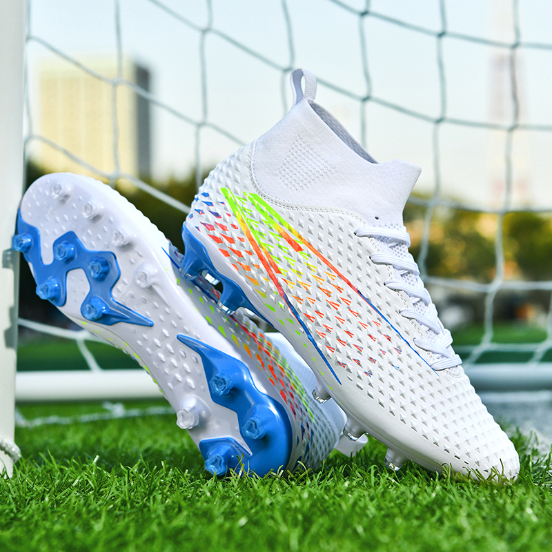 Nei Männer Fussballschong Professionell Outdoor Hot Selling Héichqualitativ Ultraleicht Fussballschong Cleats Gras Training_voghion.com